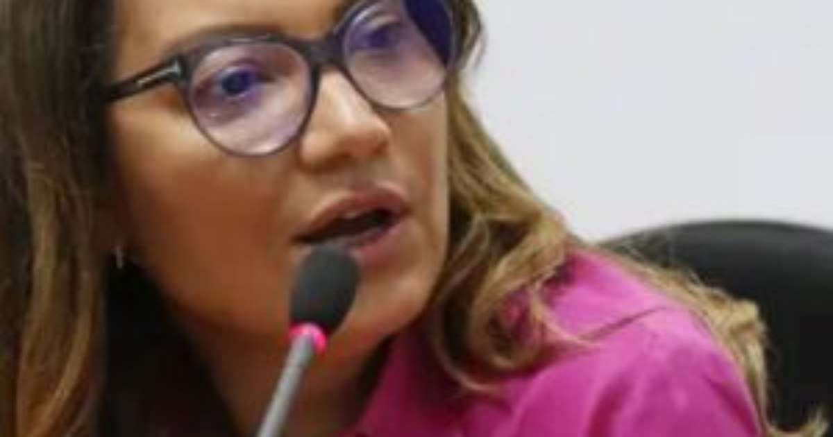 Janja: "Teve um momento que eu quis pegar minha bolsa e as minhas cachorras voltar para minha casa"