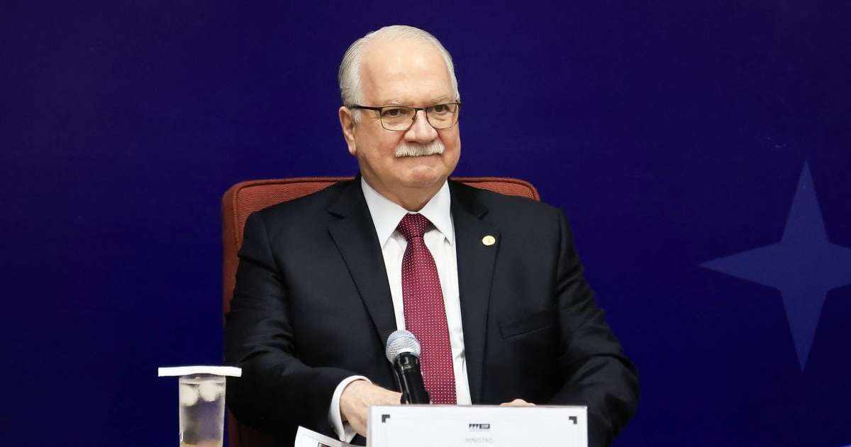 Fachin assume a presidência do STF em meio à pressão de bolsonaristas