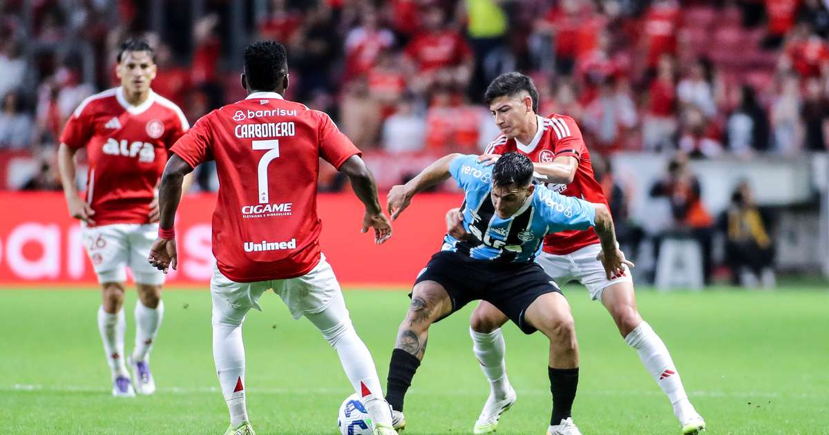 Internacional perde pênalti no último lance e Grêmio vence gre-nal decisivo.