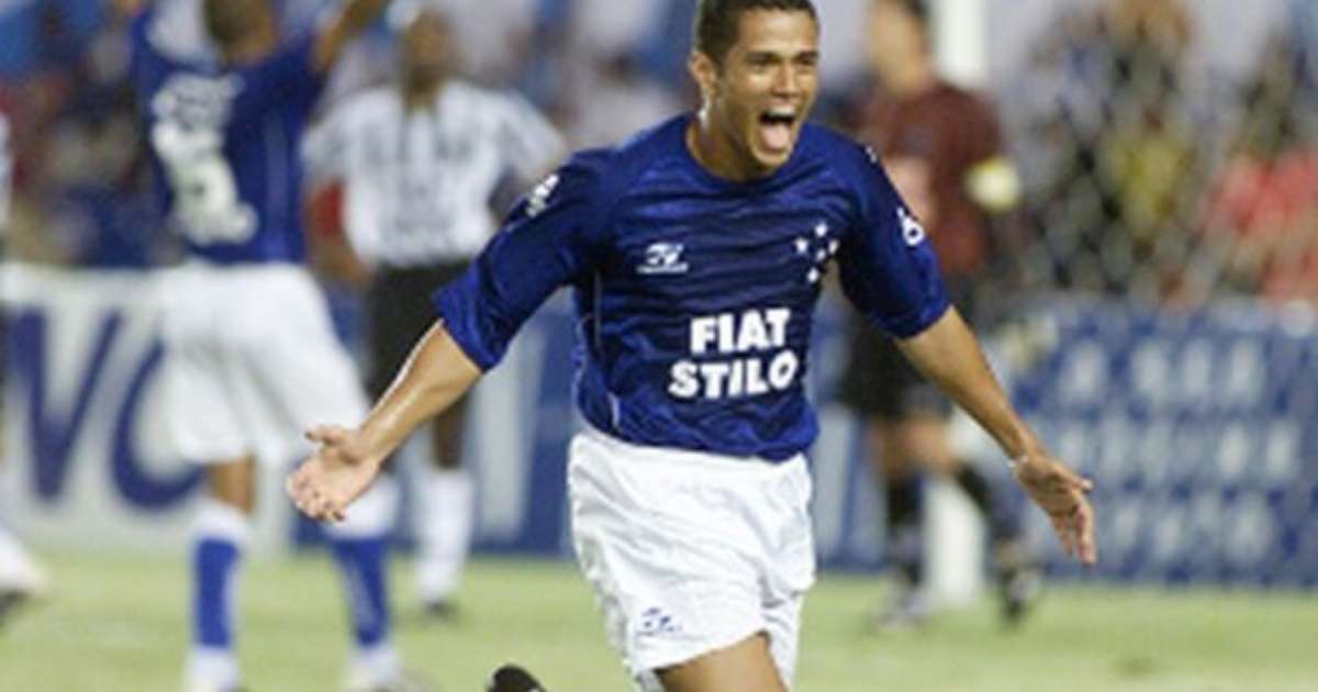 Marcelo Ramos marca quase 300 gols em relação especial com Cruzeiro e Bahia