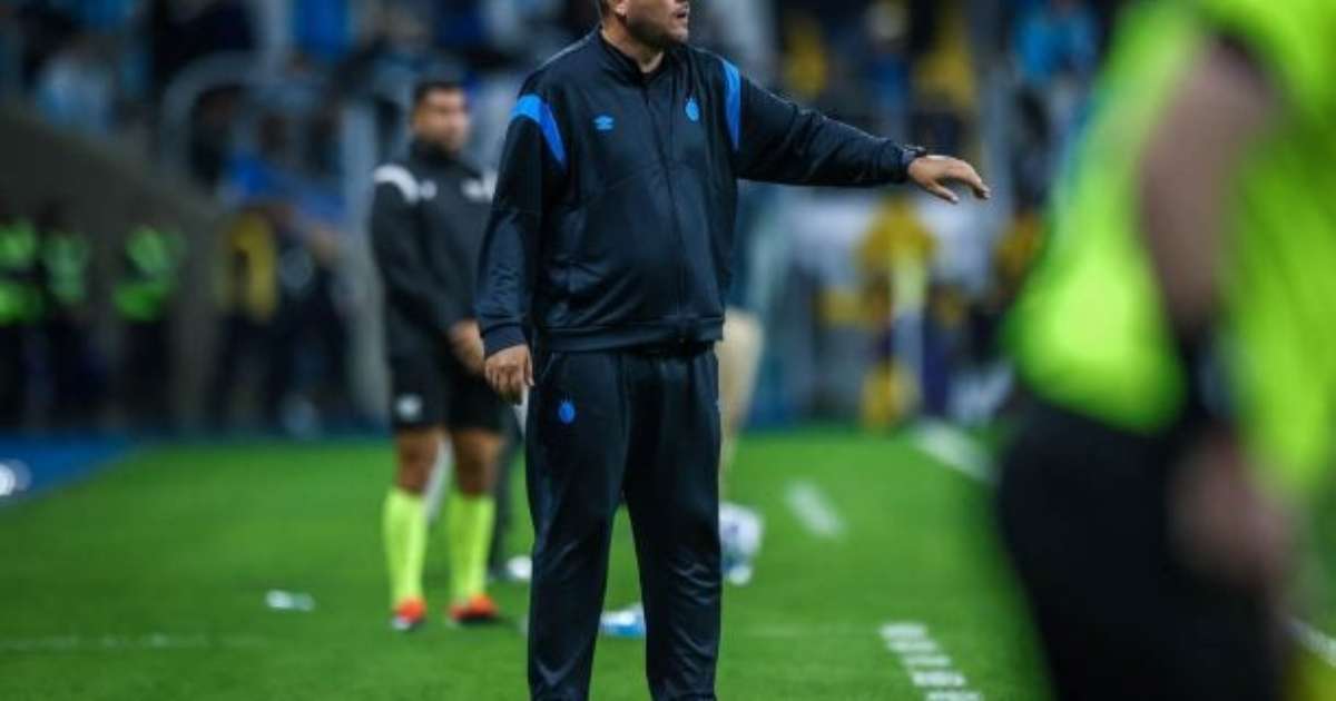 Auxiliar do Grêmio destaca importância da sequência de jogos em casa.