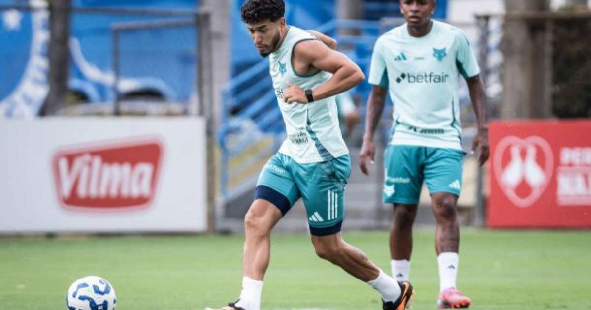 William, do Cruzeiro, solicita à CBF atenção especial para arbitragem nos jogos no Rio.