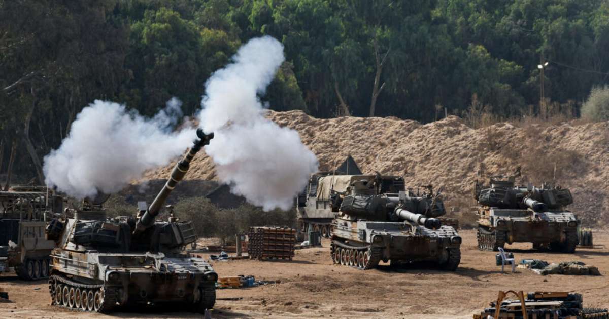 Moradores pedem socorro após tanques israelenses entrarem em áreas residenciais na Cidade de Gaza