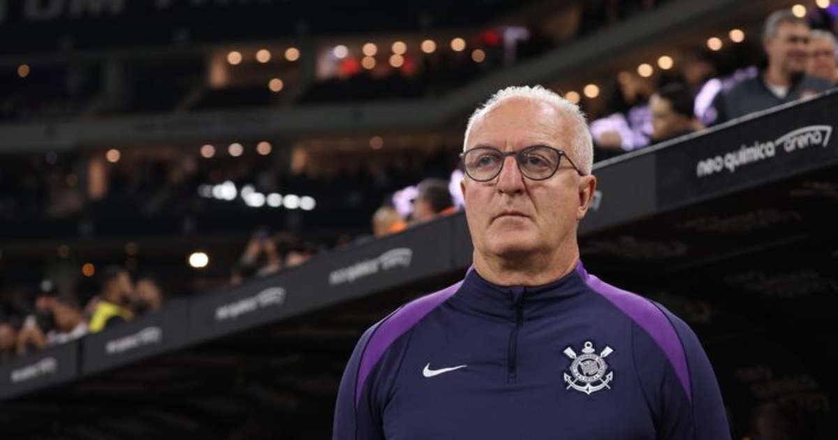 Dorival reclama de arbitragem em revés do Corinthians e absolve Yuri Alberto: 'Sabe o erro que teve'