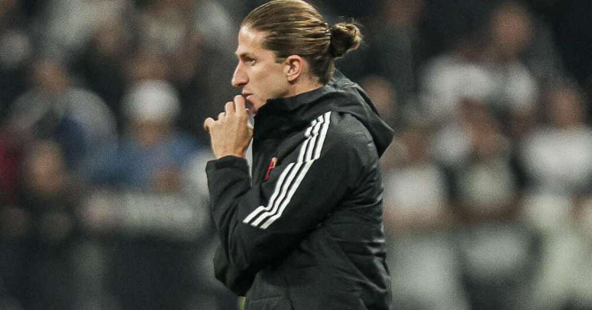 Roberto Assaf: Flamengo joga um tempo só e vira sobre Corinthians