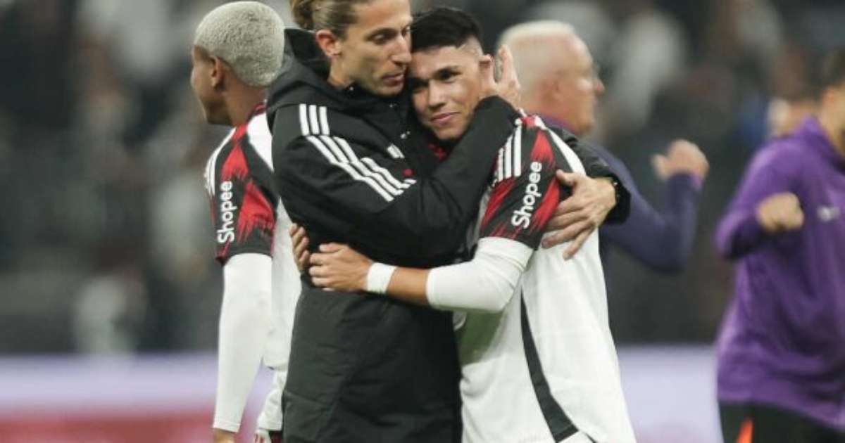 "Vitória fantástica": Filipe Luís destaca superação do Flamengo contra o Corinthians
