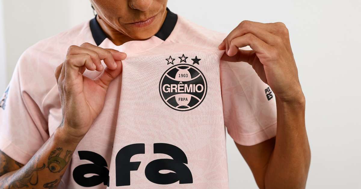 Grêmio apoia Outubro Rosa com novo uniforme de 2025.