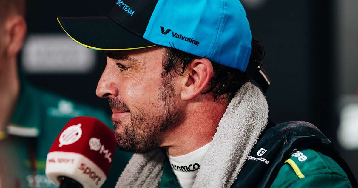 F1: Alonso diverte fãs com piada no rádio após GP de Cingapura