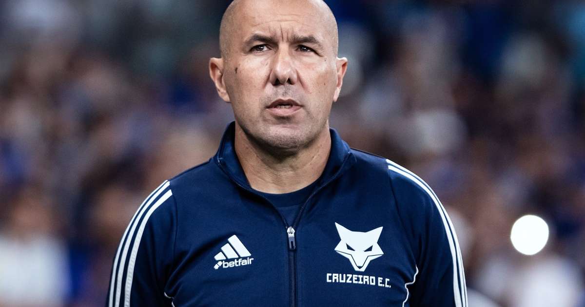 Leonardo Jardim critica ineficiência e desfalques em empate do Cruzeiro com Sport.