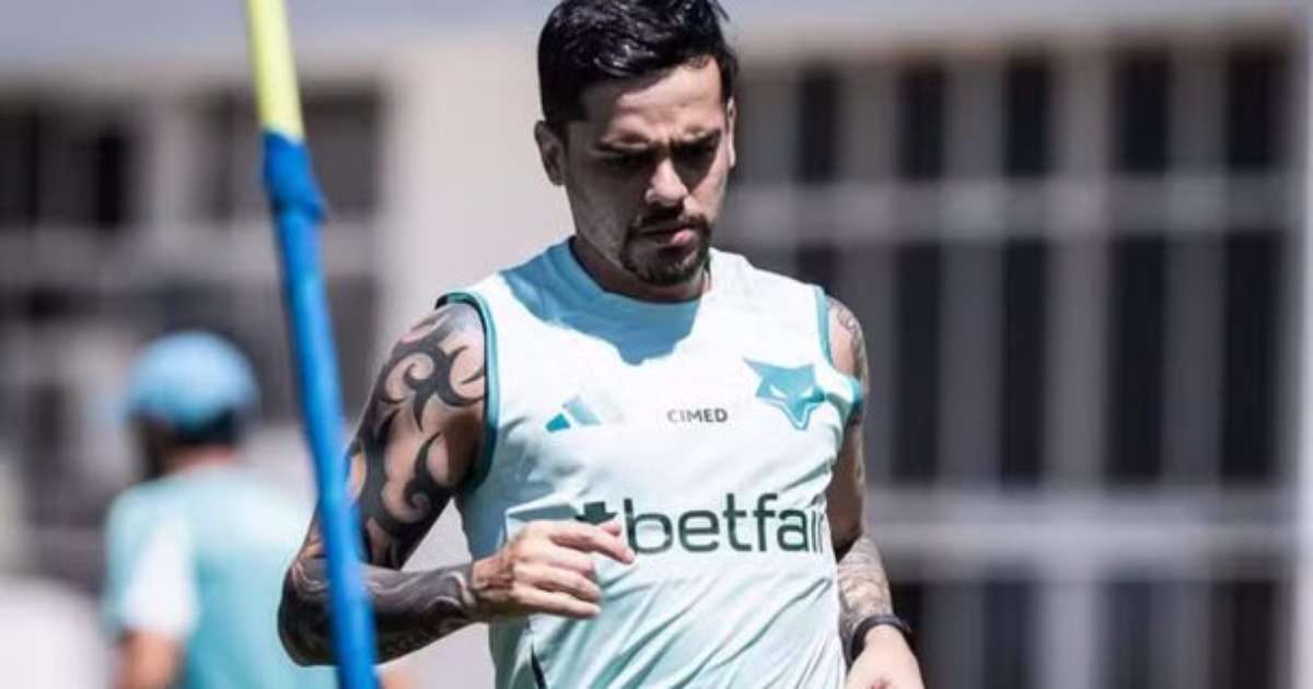 Fagner perde espaço no Cruzeiro devido a lesão e deve sair