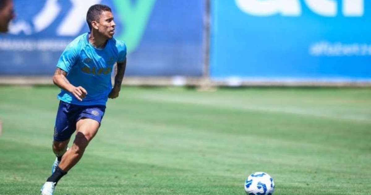 Lesionados se aproximam de retorno ao Grêmio após participação em treino.