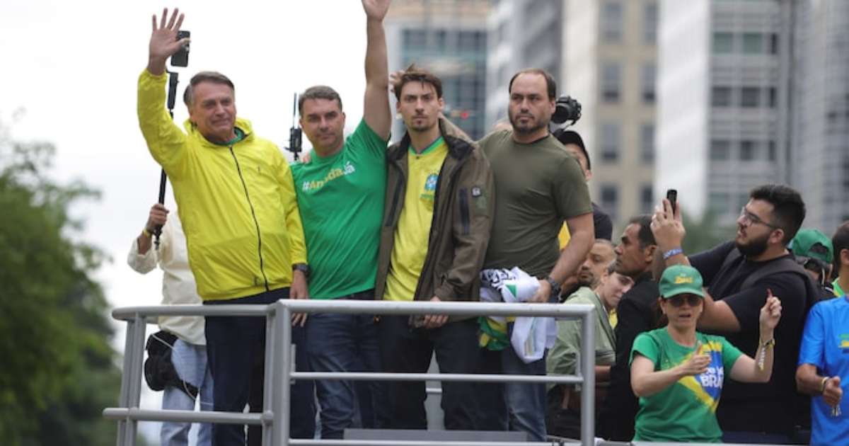 Das indiretas públicas aos rompimentos: relembre os atritos de Michelle com os filhos de Jair Bolsonaro
