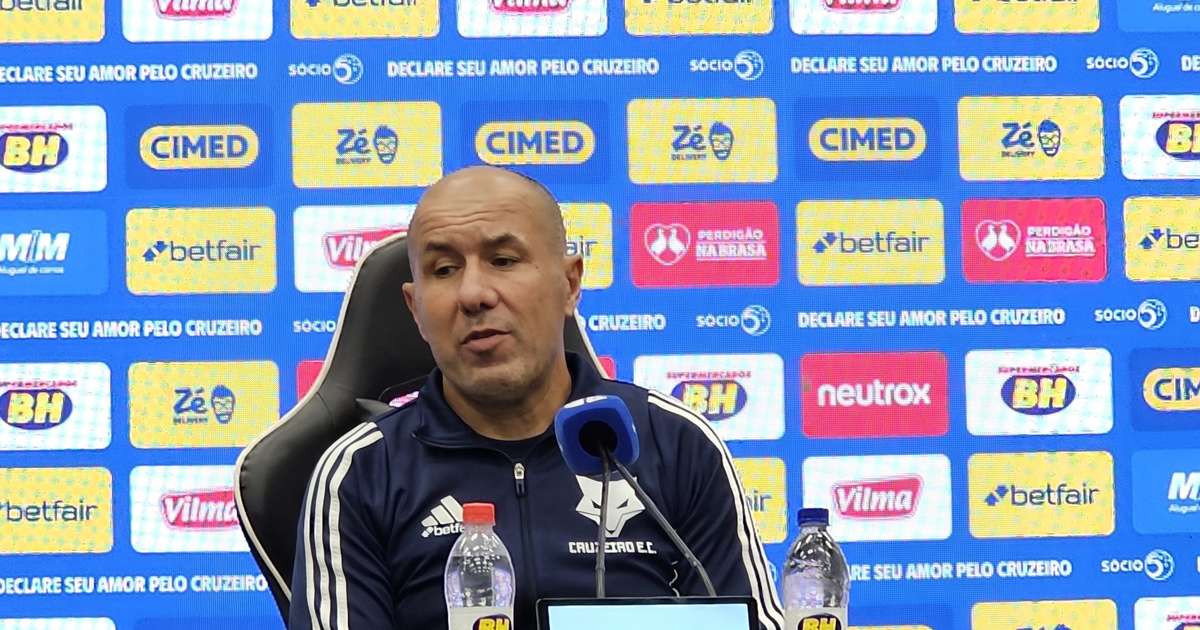 Jardim critica árbitro do clássico entre Cruzeiro e Atlético-MG: Excesso de cartões vermelhos