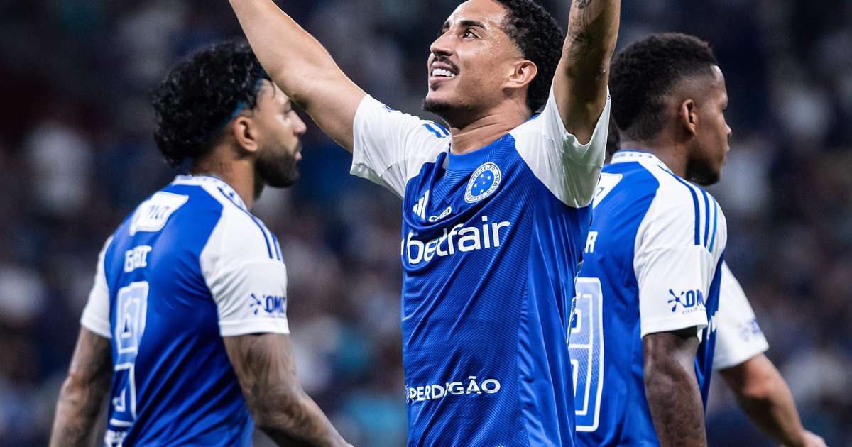 Jogo no Mineirão molhado dá alívio ao Cruzeiro no Brasileirão.