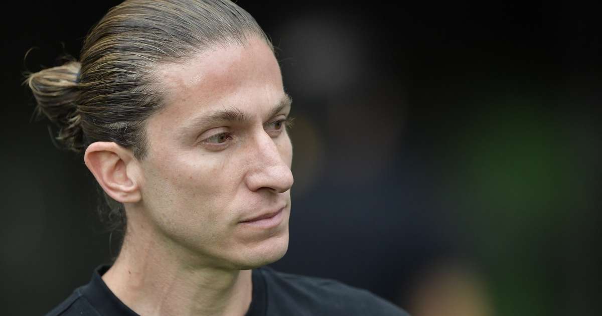 Filipe Luís encerra ciclo no Flamengo e elogia caráter dos companheiros de equipe