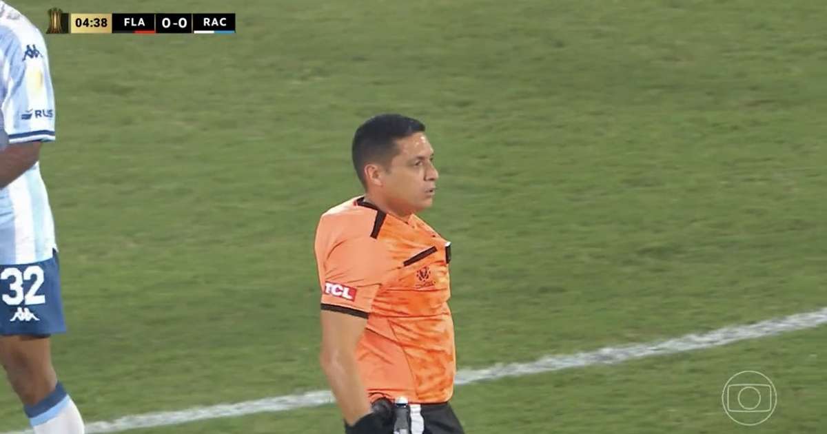 Árbitro de Flamengo x Racing viraliza nas redes por uniforme inusitado ...