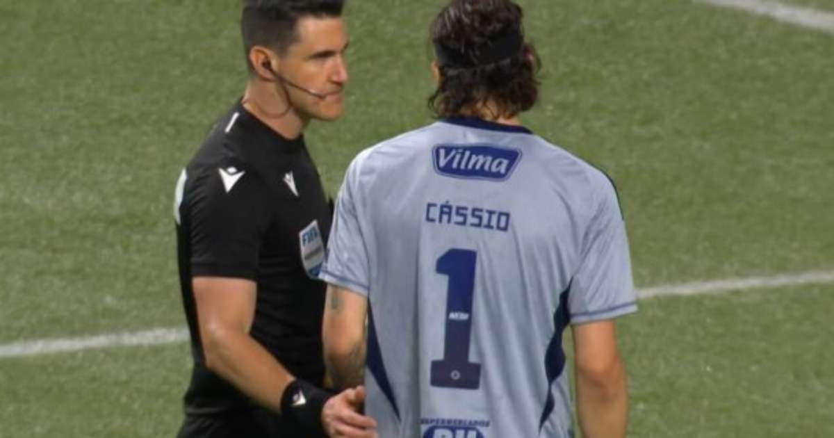 Cássio pede união por melhoria da arbitragem no futebol brasileiro