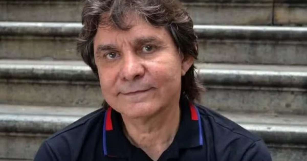 Atlético e Cruzeiro homenageiam músico Lô Borges na celebração do futebol.