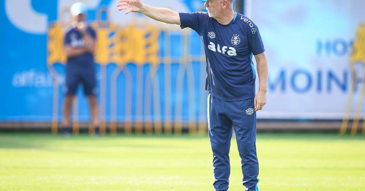 Grêmio enfrenta o Cruzeiro com reforços importantes no Brasileirão.