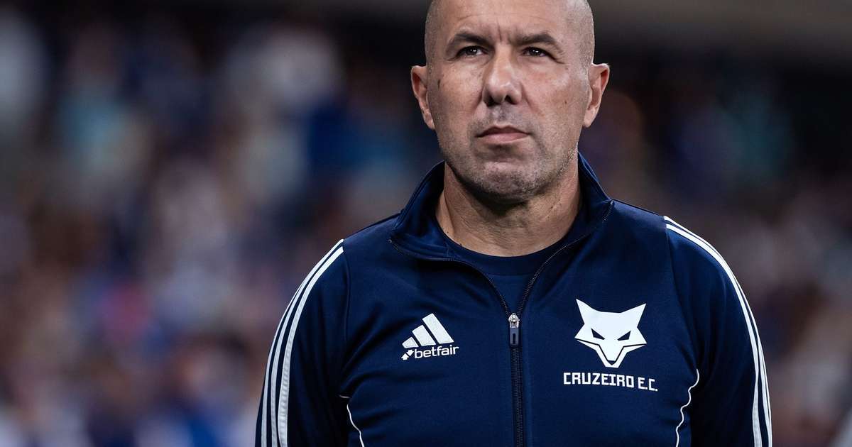 Leonardo Jardim avalia proposta dos Emirados Árabes Unidos para deixar equipe.