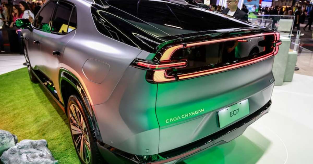 Dirigimos o EO7, SUV da Caoa Changan que se transforma em picape