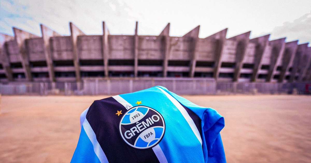 Dirigente do Grêmio recebe punição do STJD por infração disciplinar.