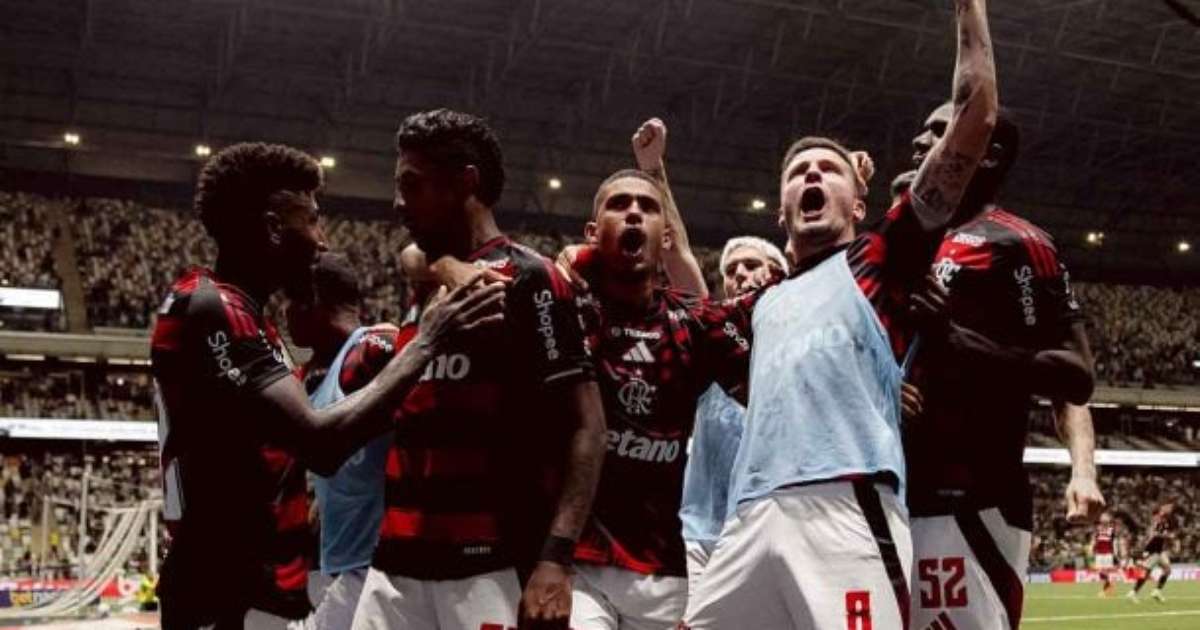 Meu maior prazer! Site adulto promete plano vitalício a time do Flamengo em caso de título