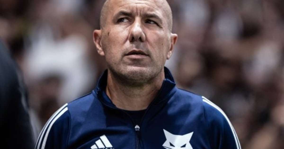 Jardim explica motivo da ausência de Kaio Jorge contra o Ceará: precaução.