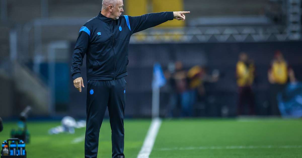 Mano Menezes incerto sobre permanência no Grêmio para 2026