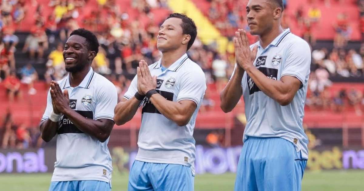 Grêmio finaliza Brasileirão com goleada e assegura vaga na Sul-Americana.