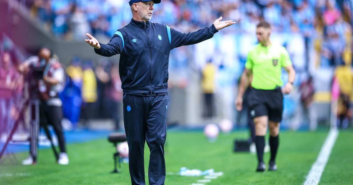 Mano Menezes encerra ciclo como técnico do Grêmio