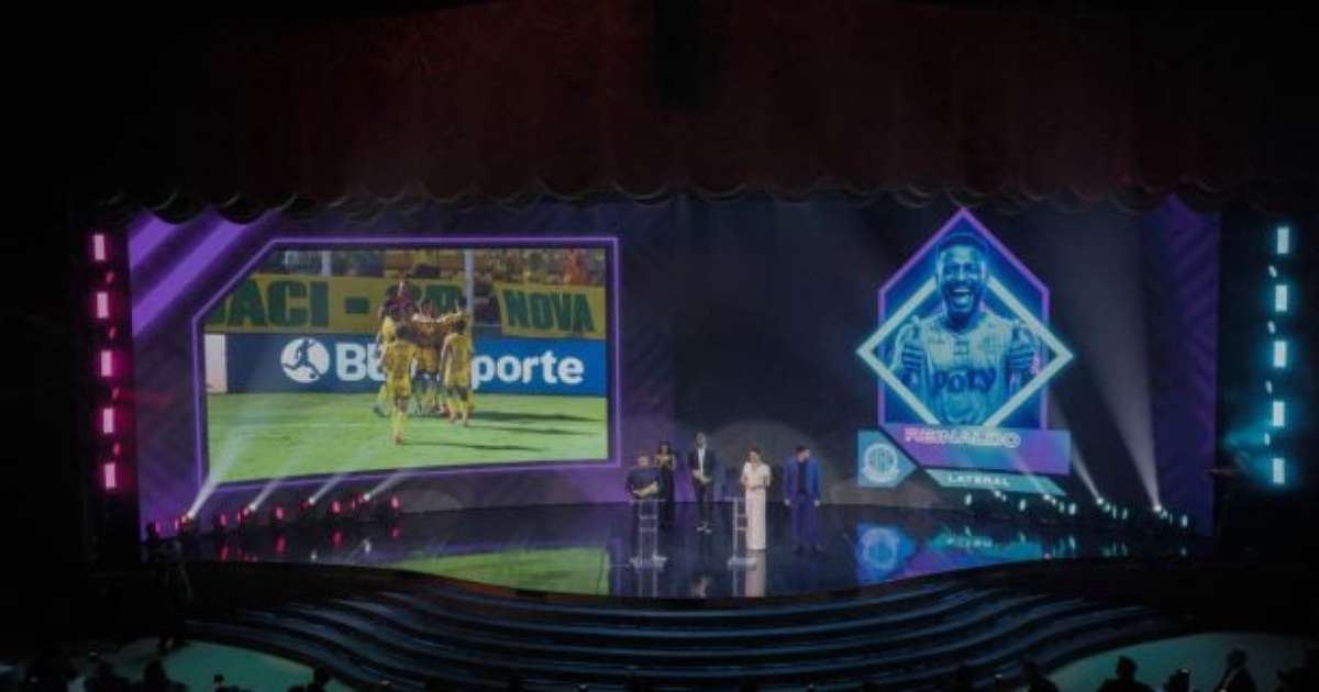 Reinaldo Colas Reinaldo celebra temporada pelo Mirassol e garante permanência para 2026