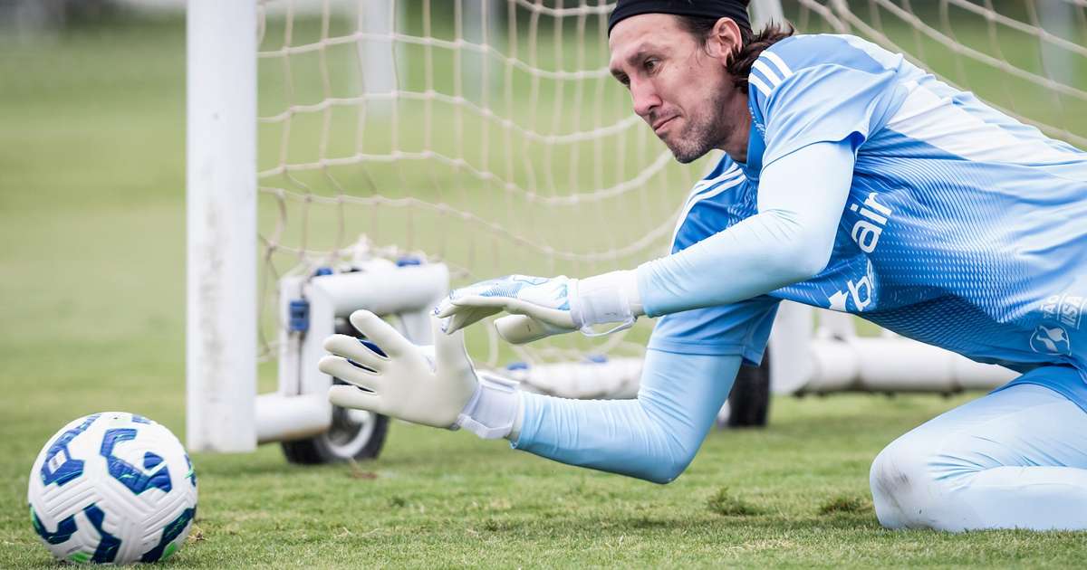 Cruzeiro e Corinthians duelam pelas semifinais da Copa do Brasil nesta quarta-feira.