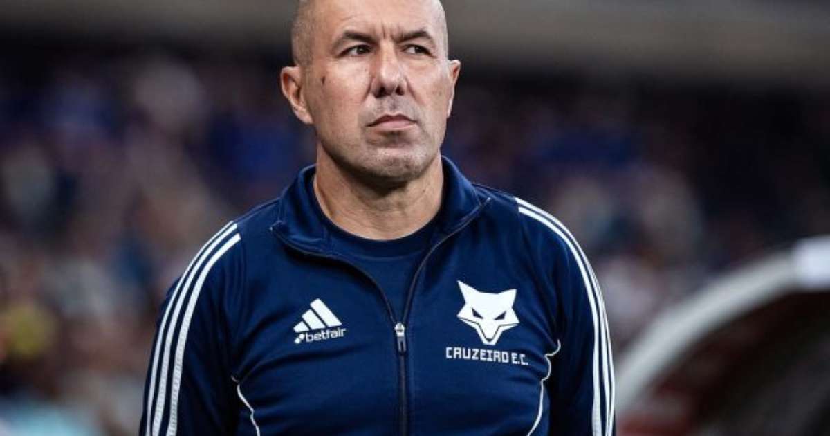 Jardim reconhece performance aquém e indica estratégias para reverter placar fora.