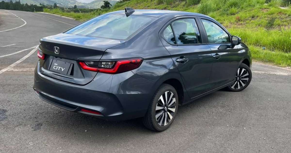 Racional, Honda City EX 2026 entrega ótimo consumo e custa menos que SUVs