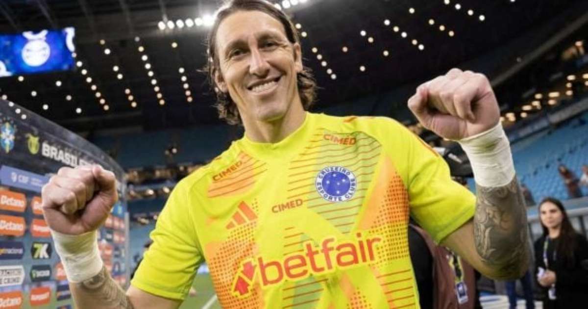 Cruzeiro: normalidade brigar por títulos, projeta Cássio.