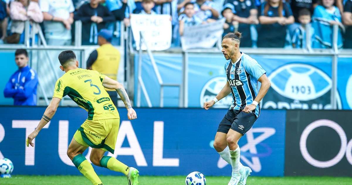 2063214157-braithwaite-gremio-lucas-uebe