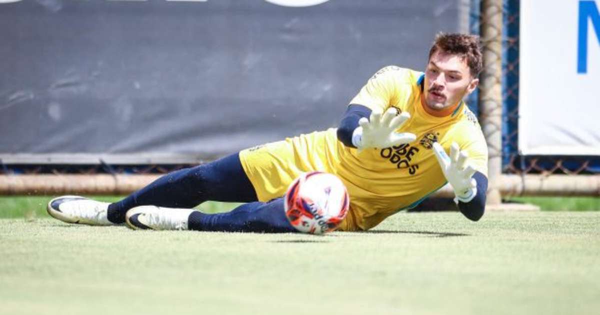 Gabriel Grando renova contrato com o Grêmio por longa extensão