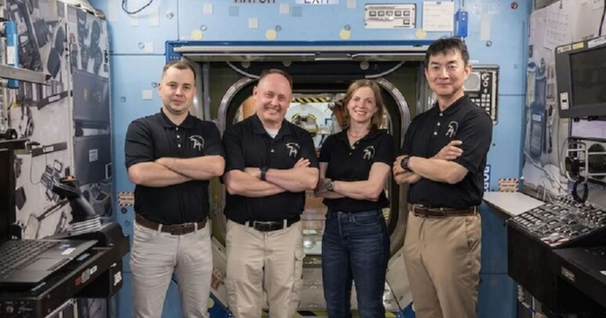 Problema médico leva Nasa a antecipar retorno de astronautas da ISS