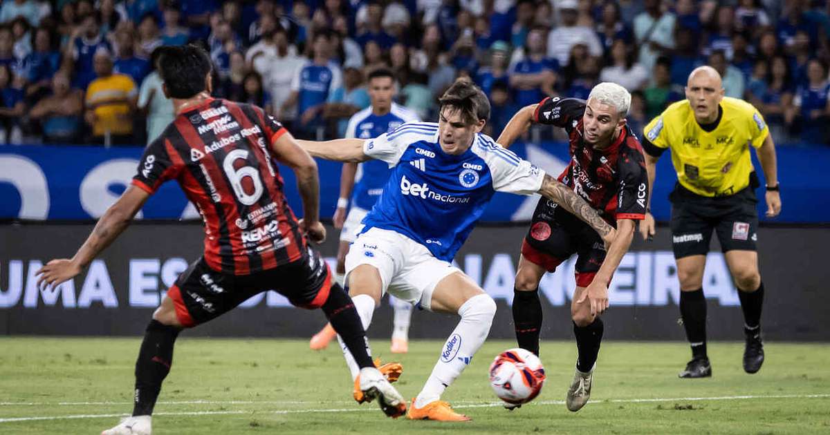 Tite não confirma escalação do time A do Cruzeiro contra a Tombense