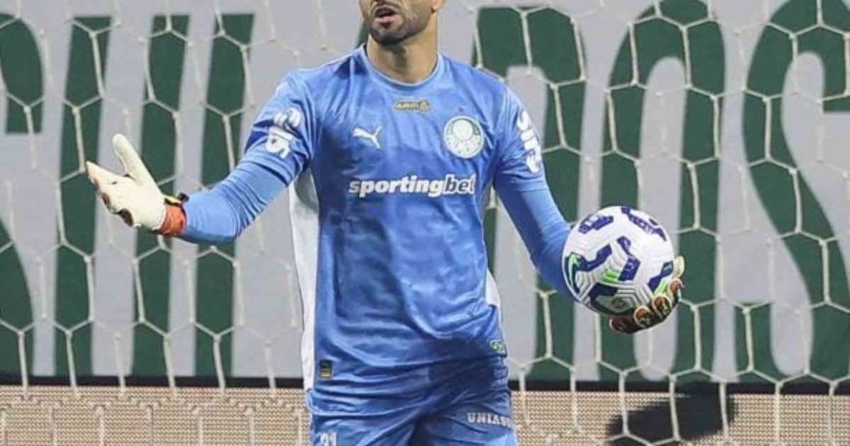 Palmeiras libera Weverton para assinar com o Grêmio sem custos.