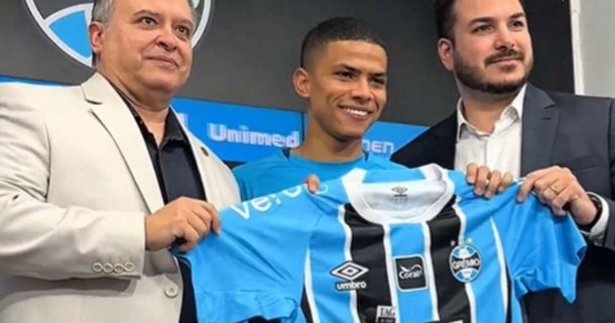 Atacante chega ao Grêmio com versatilidade: Posso jogar pelas laterais