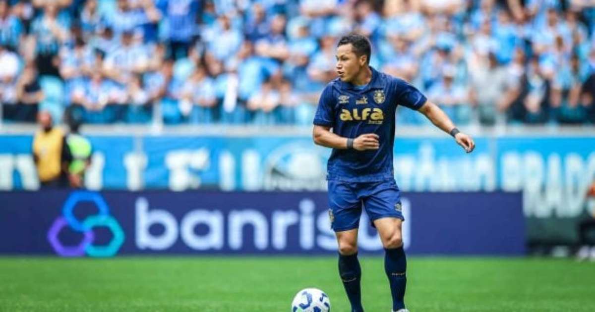 Marlon enfrenta atraso no retorno ao Grêmio devido a tratamento de lesão
