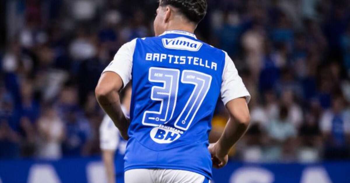 Time principal do Cruzeiro se destaca na escalação com mais jogadores.