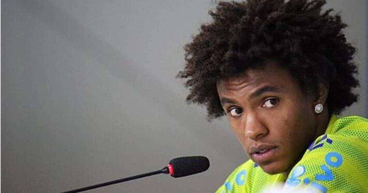 Willian do Grêmio é eleito pior contratação pós-Wenger pelo jornal em ranking.