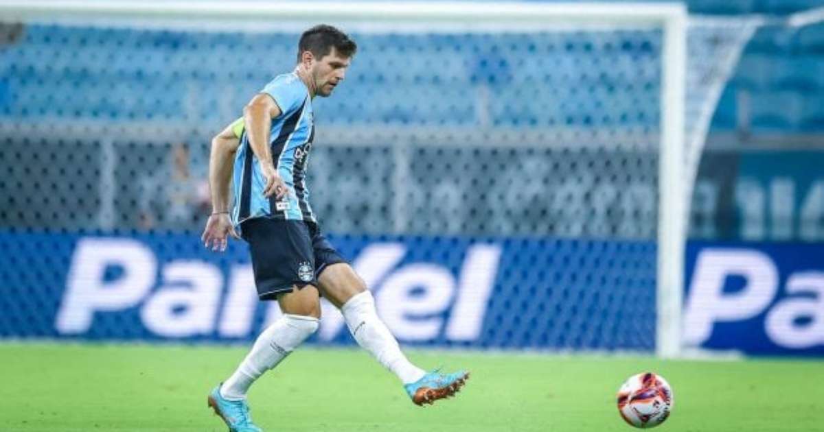 Grêmio revela lesão de Kannemann e tempo estimado de recuperação.