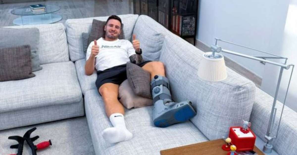 Saúl Ñíguez, do Flamengo, compartilha novidades após realização de cirurgia