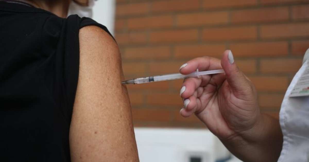 Entenda a diferença entre a vacina da dengue do SUS e a suspensa do Butantan