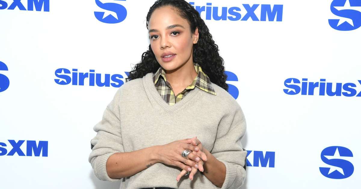 Tessa Thompson diz que 'Dele & Dela' é sobre raça e 'raiva'