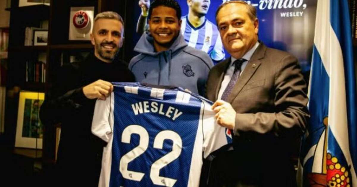 Wesley deixa Al-Nassr e assina com a Real Sociedad, provocando descontentamento na torcida do Corinthians